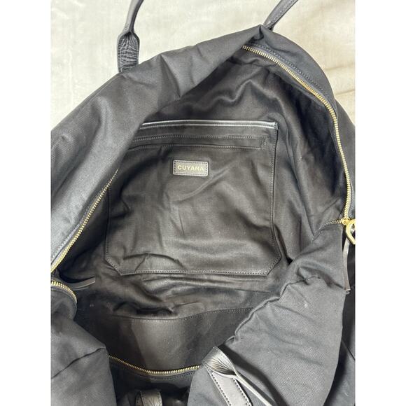 CUYANA Classic Weekender Black Canvas Black Leather Handle Strap Duffle Bag EUC - Picture 13 of 16